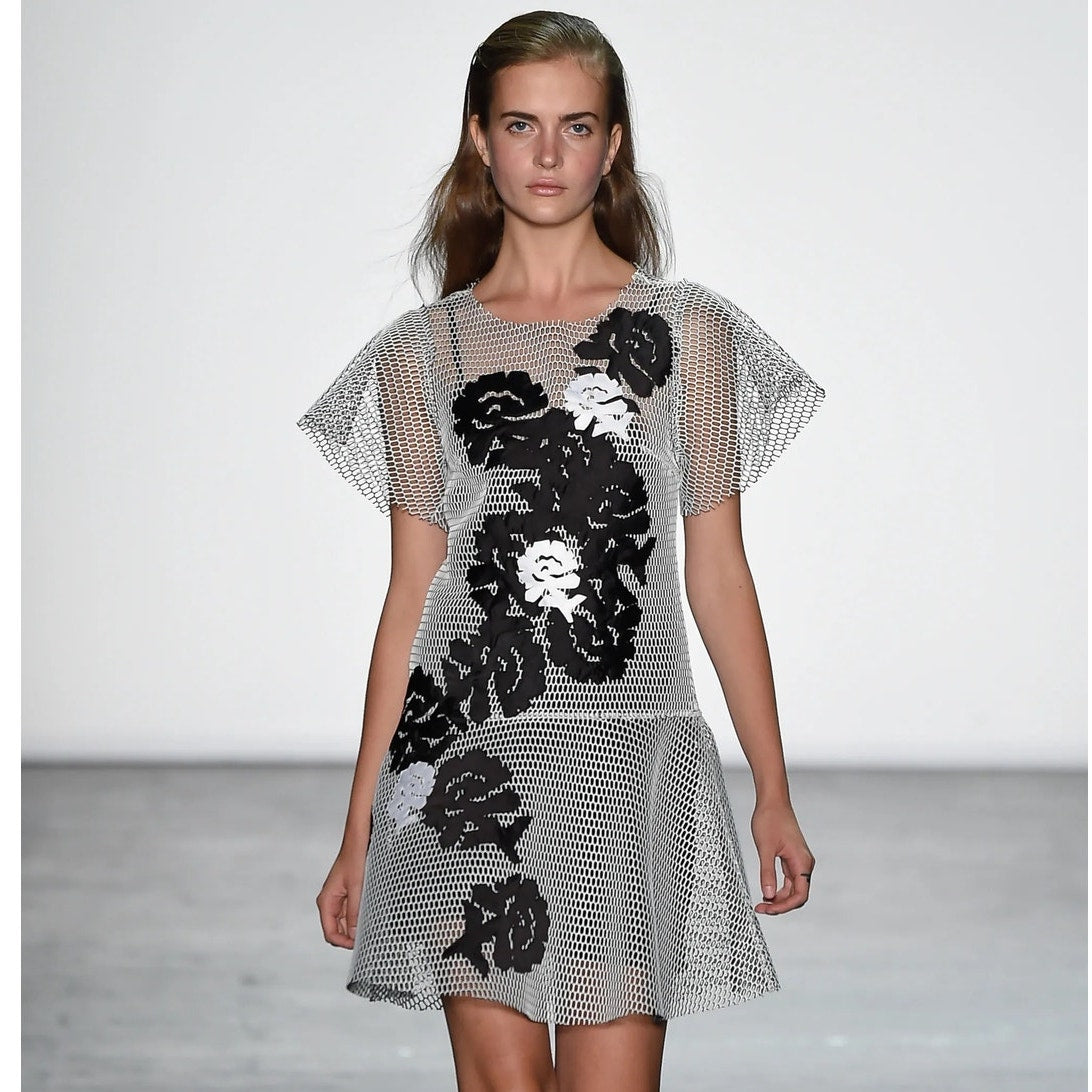 VIVIENNE TAM Black and White Netted Floral Tank