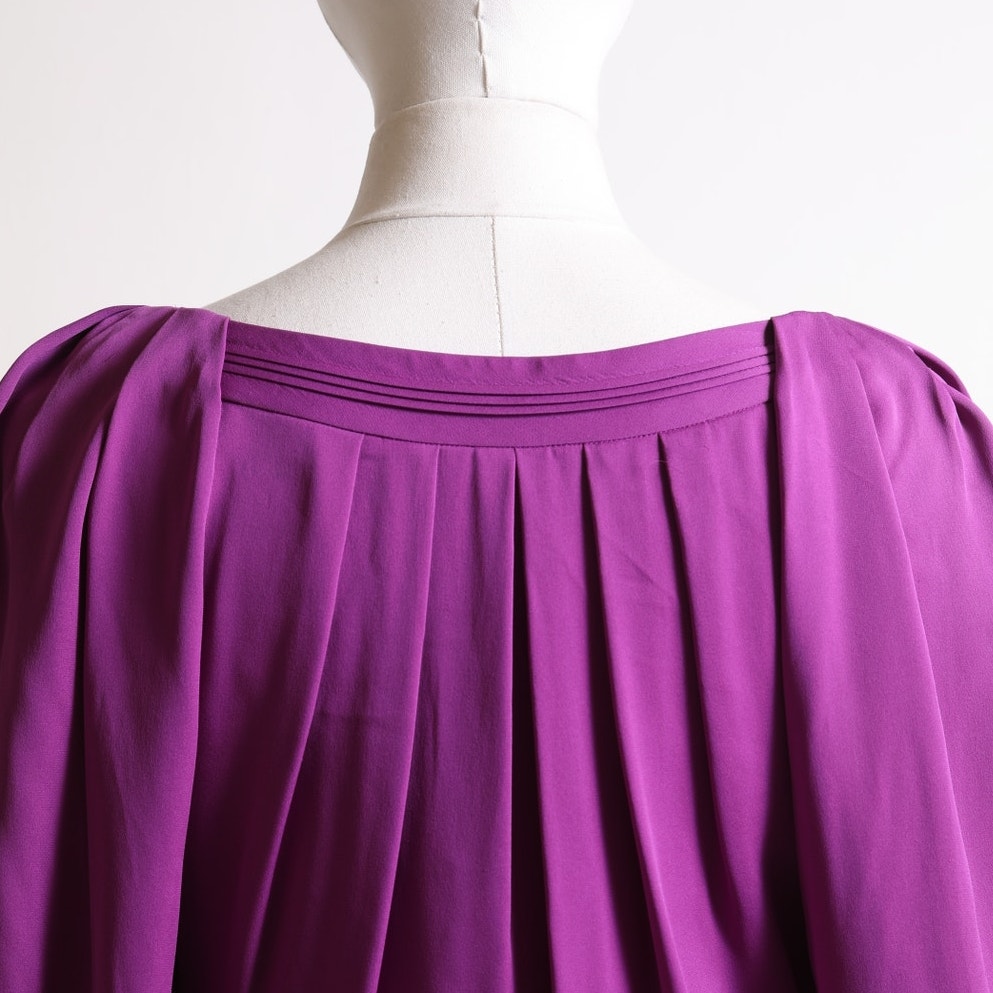 DIANE VON FURSTENBERG Vintage Purple Silk V-Neck Long Sleeve Blouse