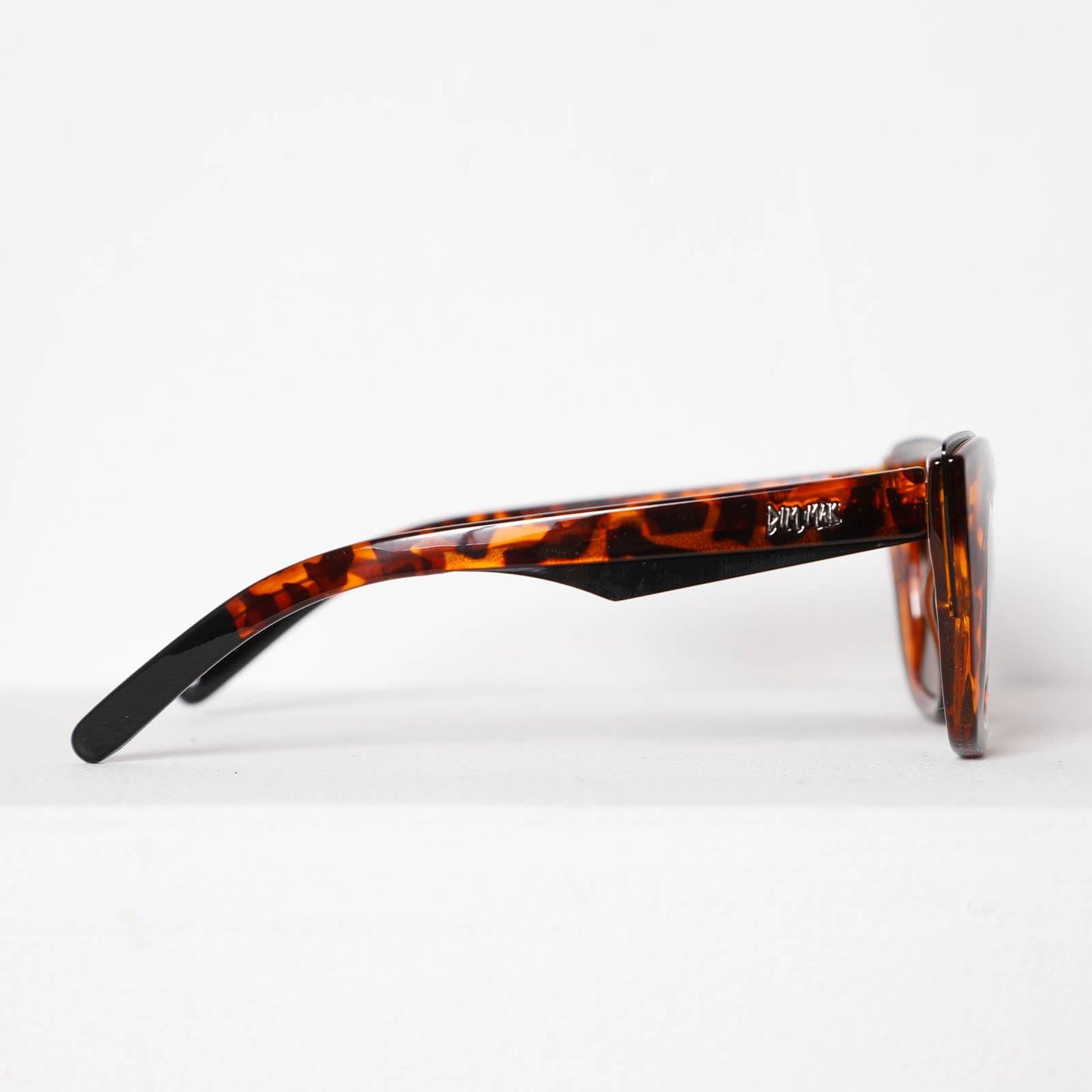 DIM MAK Brown Tortoise Sunglassess