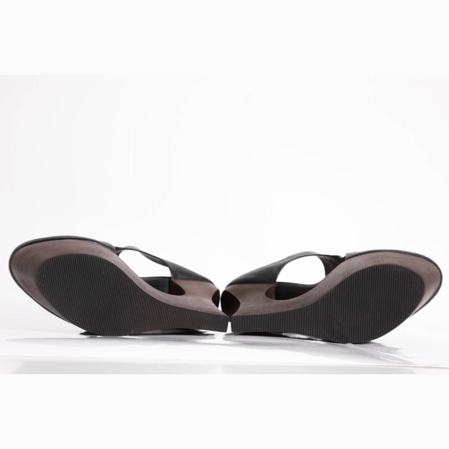 ILANIO Black Leather And Wood Retro Cutout Platform Shoes