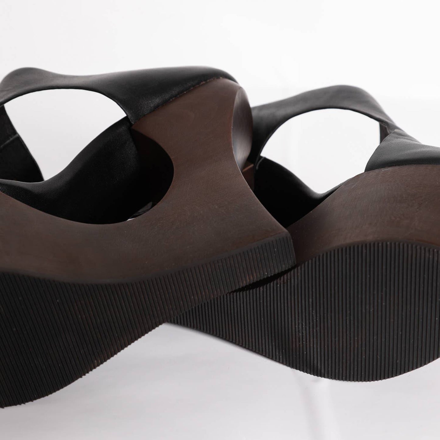 ILANIO Black Leather And Wood Retro Cutout Platform Shoes