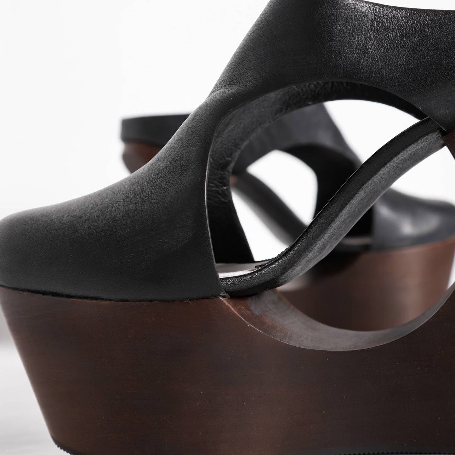ILANIO Black Leather And Wood Retro Cutout Platform Shoes