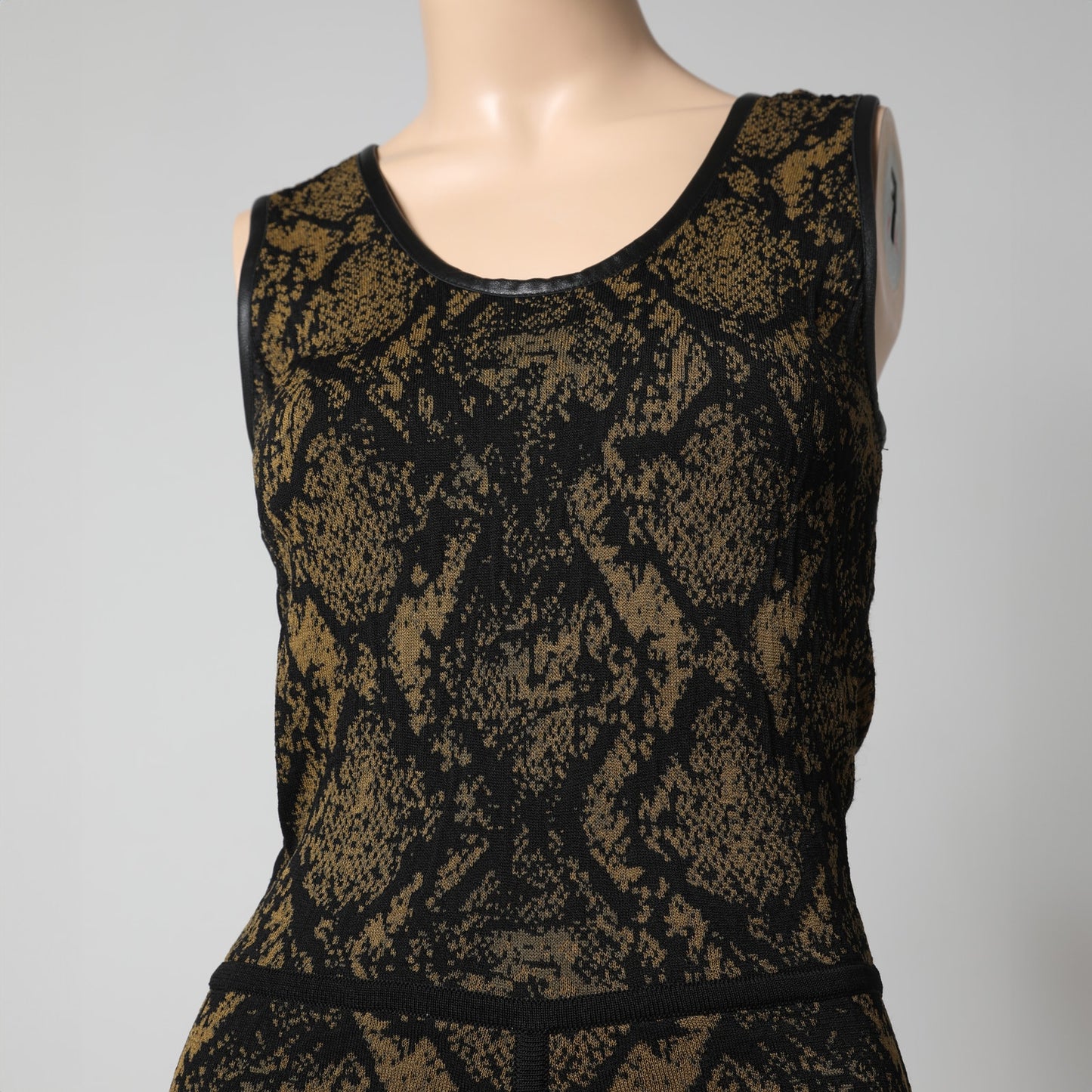 YIGAL AZROUEL CUT25 Black and Gold Jacquard Sleeveless Knit Dress