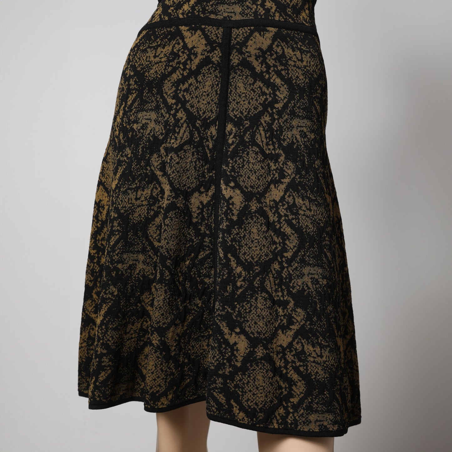 YIGAL AZROUEL CUT25 Black and Gold Jacquard Sleeveless Knit Dress