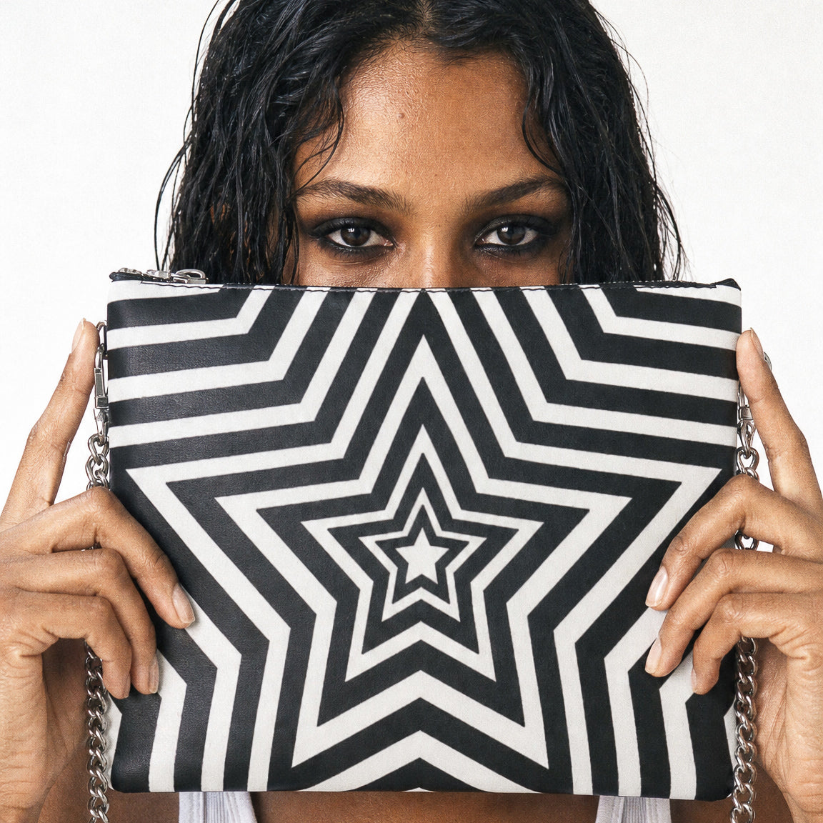 UNTITLED BOUTIQUE Black and White Leather Star Crossbody Bag with Silver Chain - Limited Edition