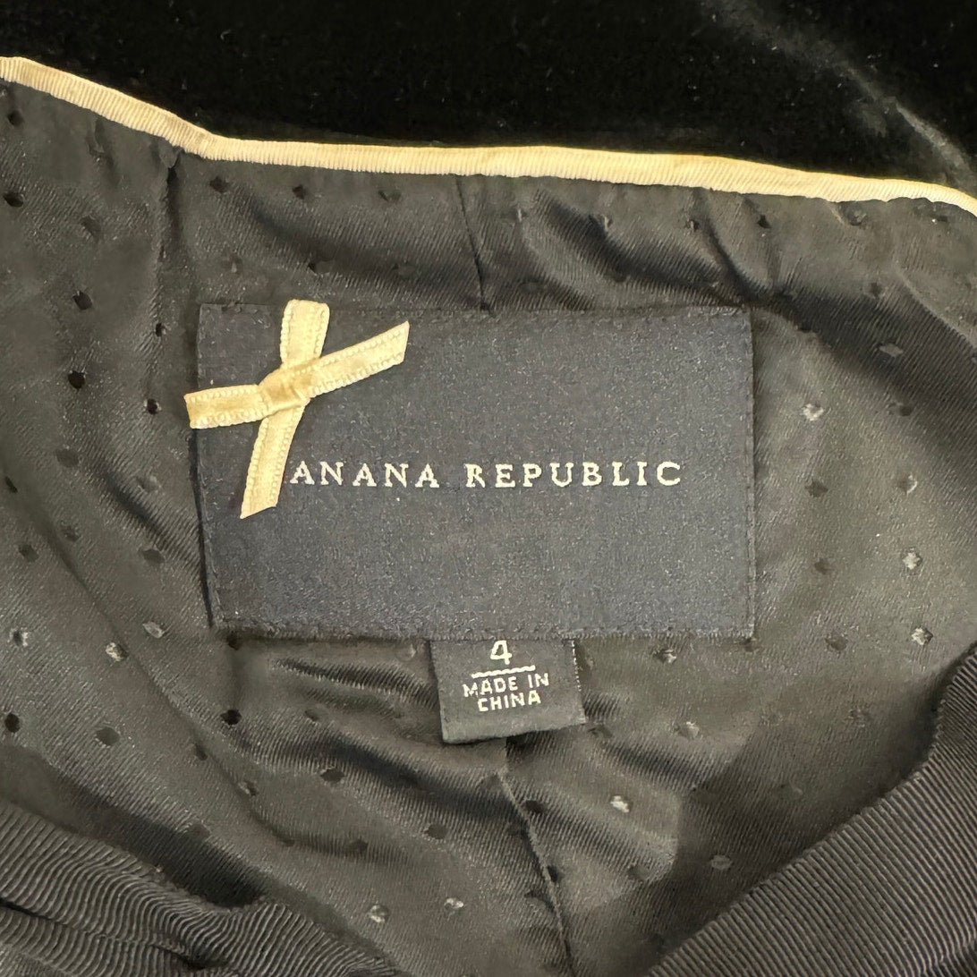 BANANA REPUBLIC Vintage Black Velvet Cape With Ribbon Tie