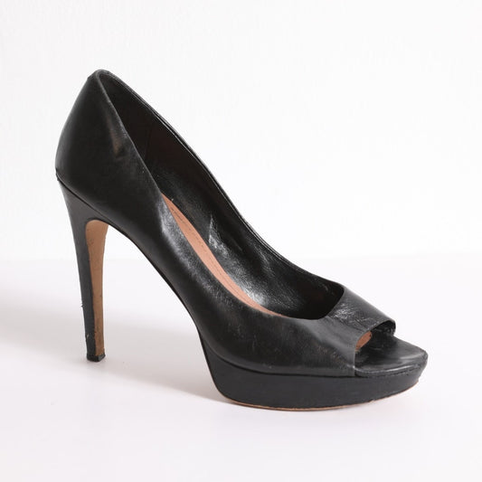 VINCE CAMUTO Black Leather Peep Toe Pumps