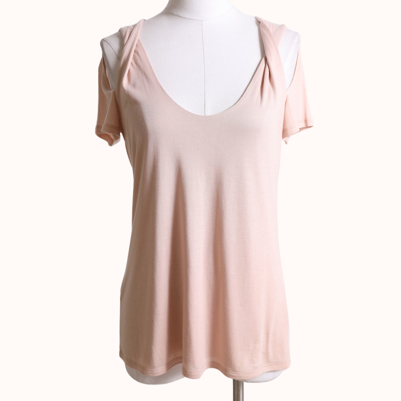 BCBGMAXAZRIA Vintage Blush Cold Shoulder Short Sleeve Tunic Top