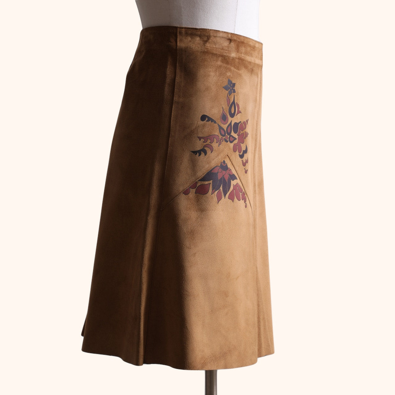 VIVIENNE TAM Vintage Brown Suede Graphic Print Knee-Length Skirt