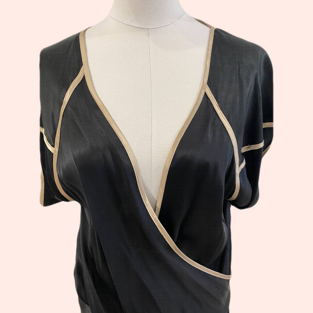 BCBGMAXAZRIA Black with Gold Lining Short Sleeve Silk Blouse