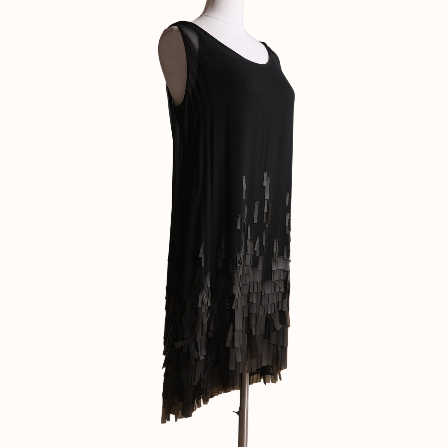 DIANE VON FURSTENBERG Vintage Black Silk Sleeveless Fringe Flapper Mini Dress