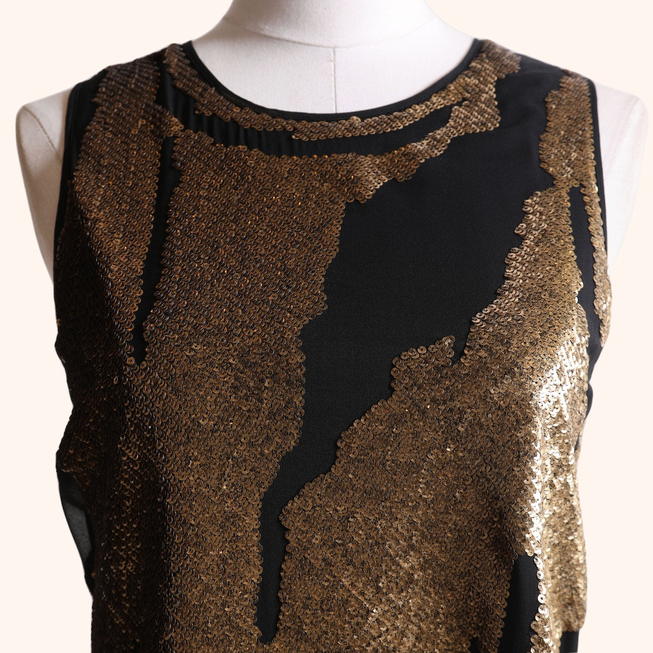 ROBERT RODRIGUEZ Black and Gold Sequin Sleeveless Mini Shift Dress