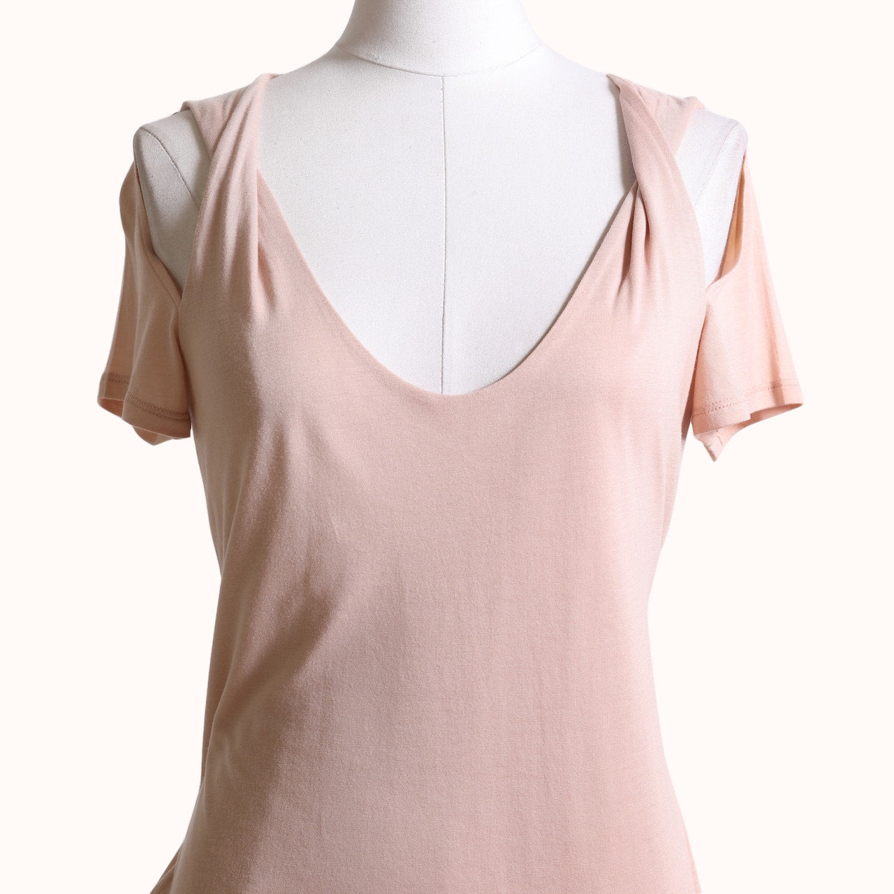 BCBGMAXAZRIA Vintage Blush Cold Shoulder Short Sleeve Tunic Top