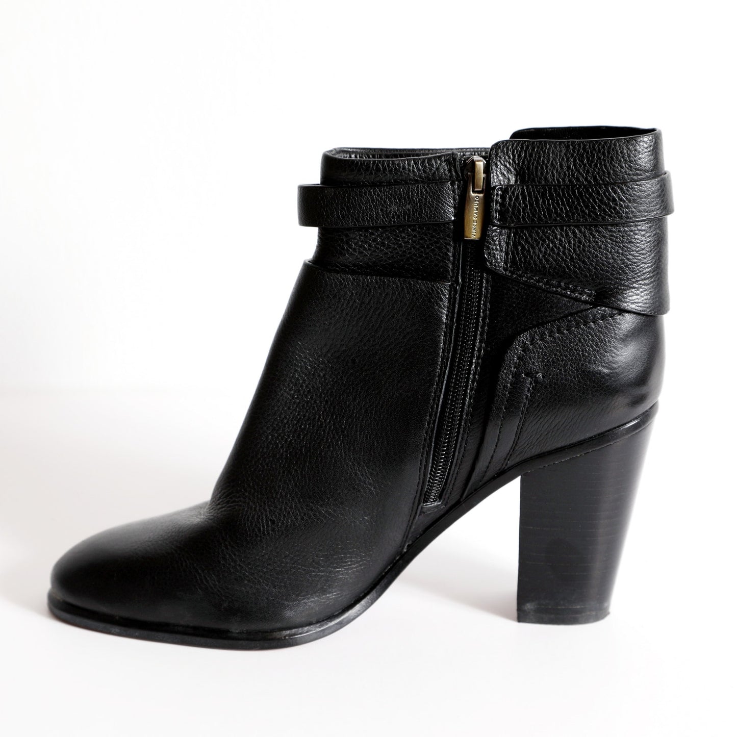 VINCE CAMUTO Black Leather Heeled Ankle Booties