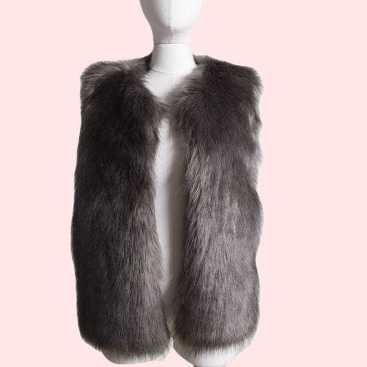 2 CHIC Gray Faux Fur Vest