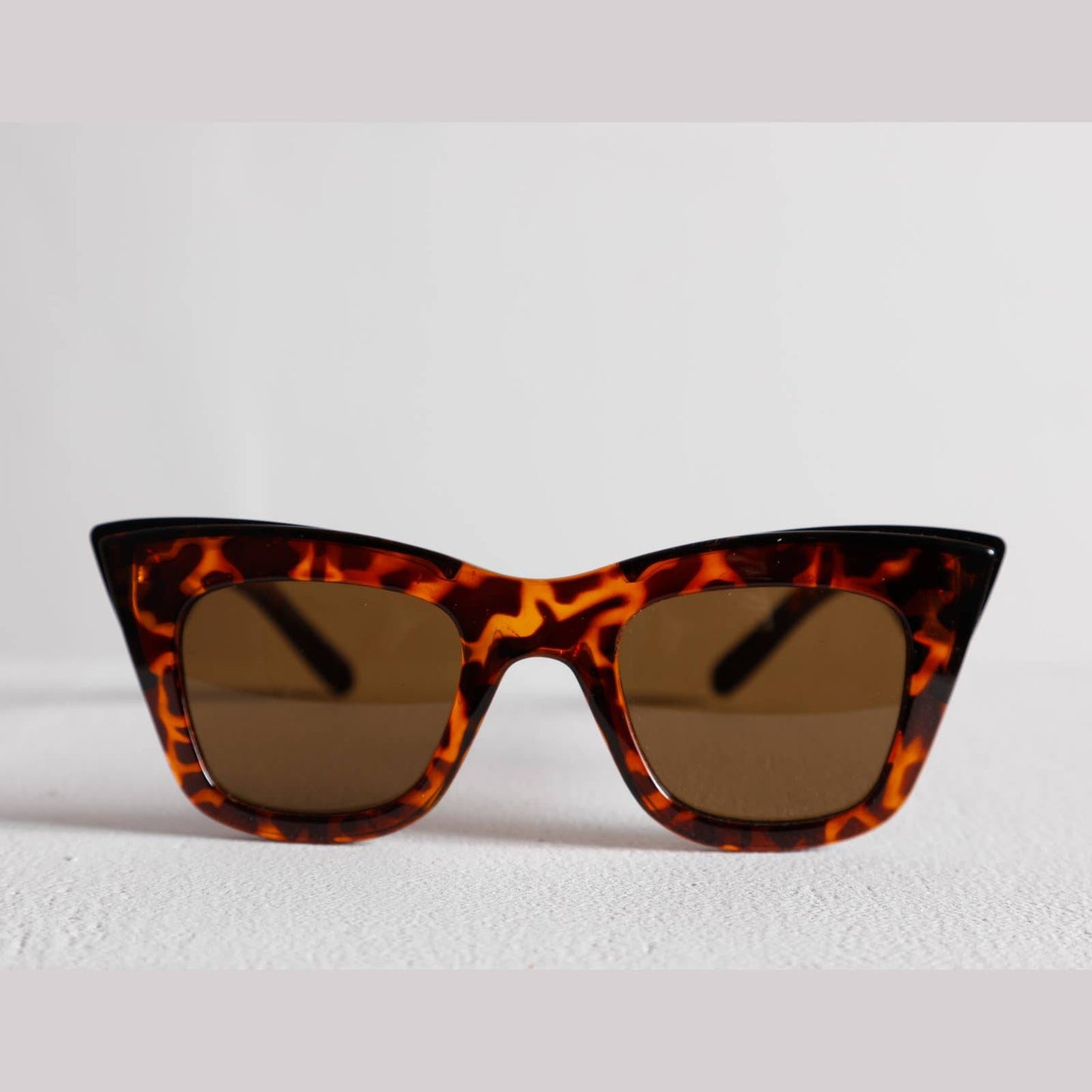 DIM MAK Brown Tortoise Sunglassess