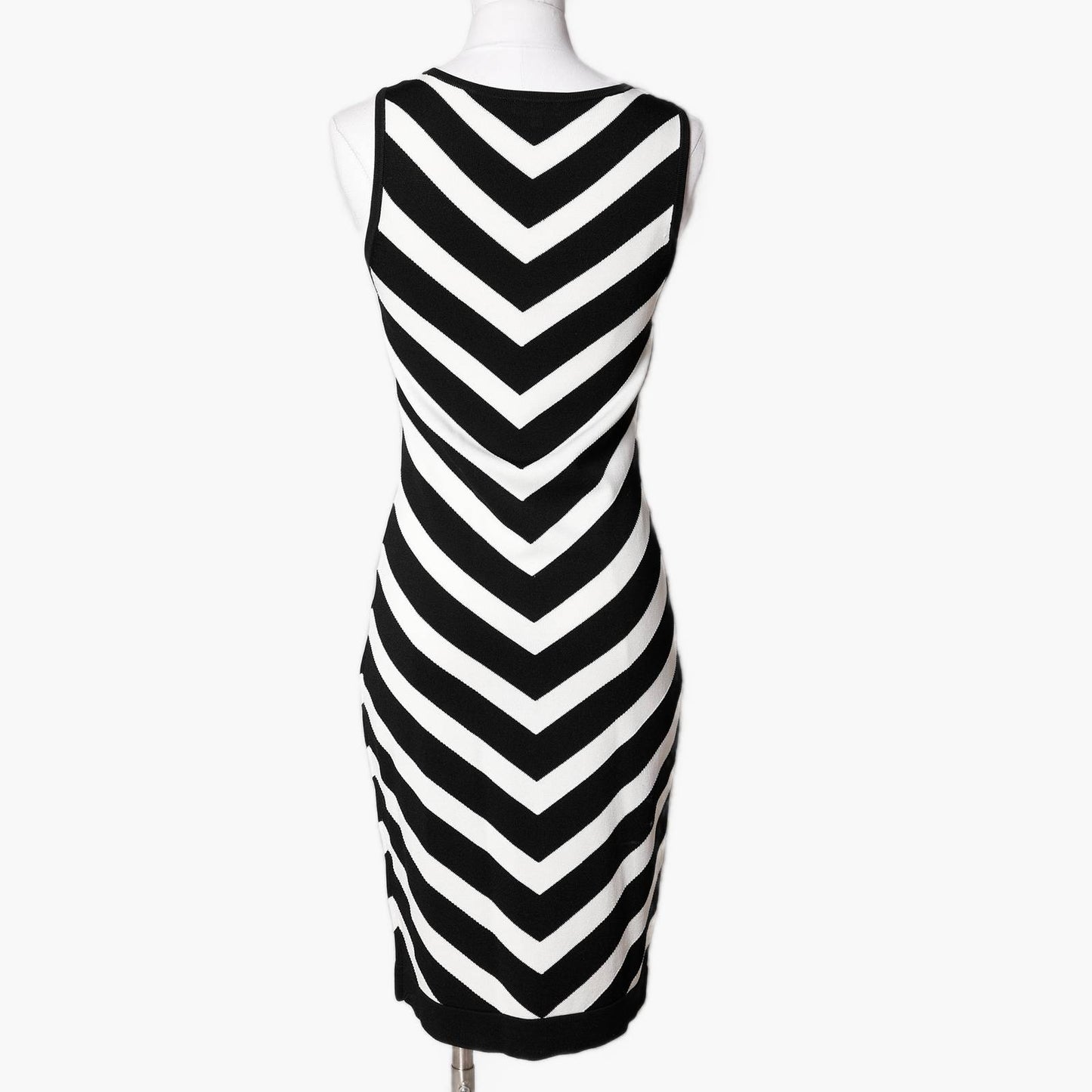 VINCE CAMUTO Black and White Striped Sleeveless Knit DressW